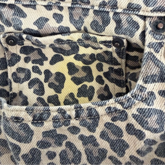 Abercrombie & Fitch Leopard Print Barrel Jeans Size 33 Mid Rise - Picture 6 of 7